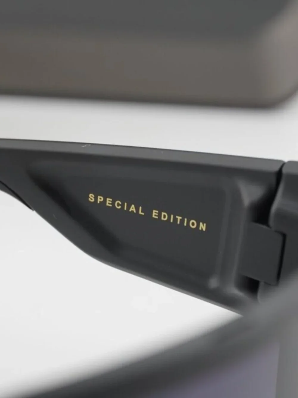 Exclusive Sale! Carrera FLAGLAB 15 0003 9O Shield Sunglasses - Black / Grey